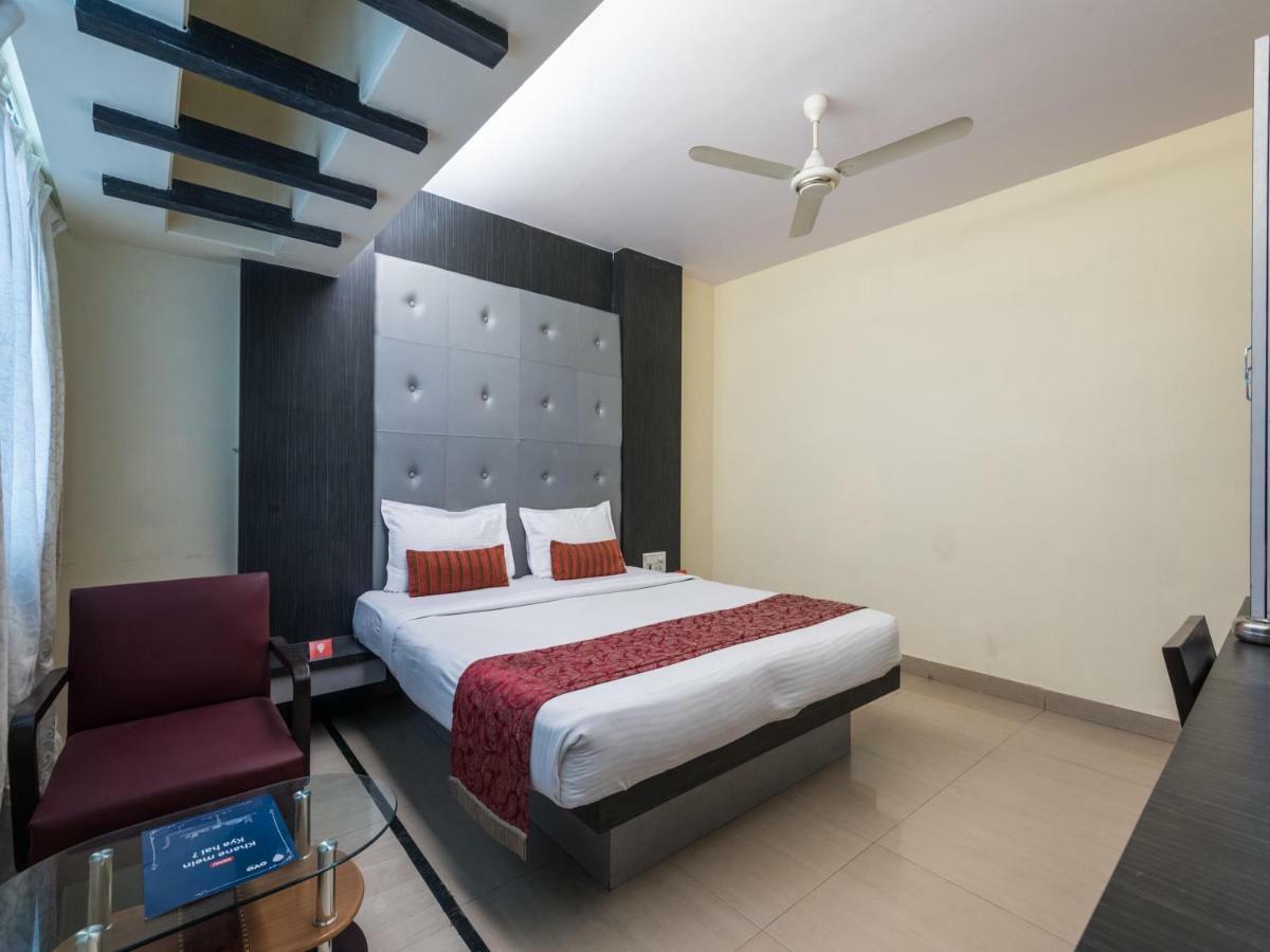 Oyo 3287 Hotel Mansarovar Нави Мумбаи Экстерьер фото