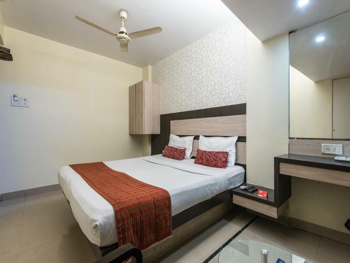 Oyo 3287 Hotel Mansarovar Нави Мумбаи Экстерьер фото